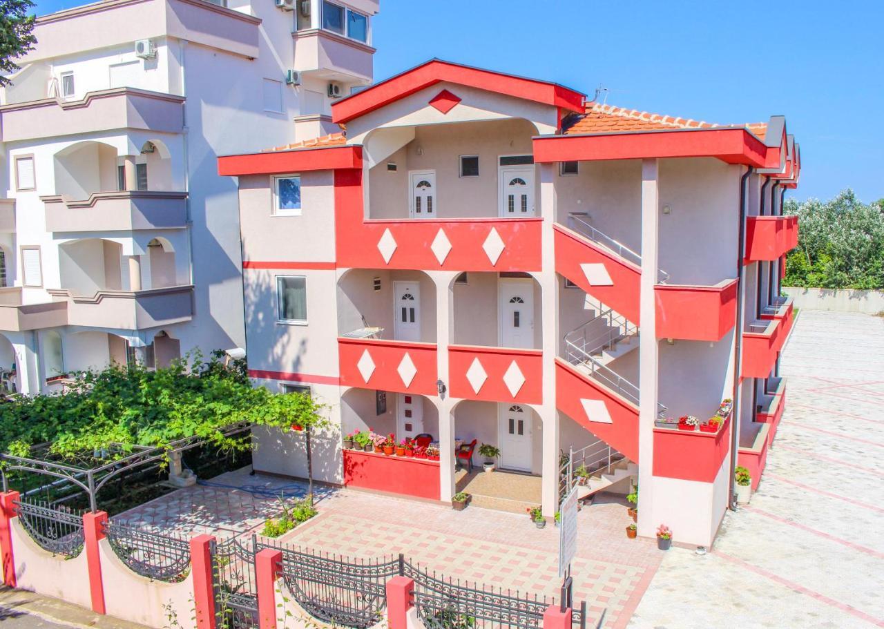 דירות אולסינץ' Friendly House מראה חיצוני תמונה